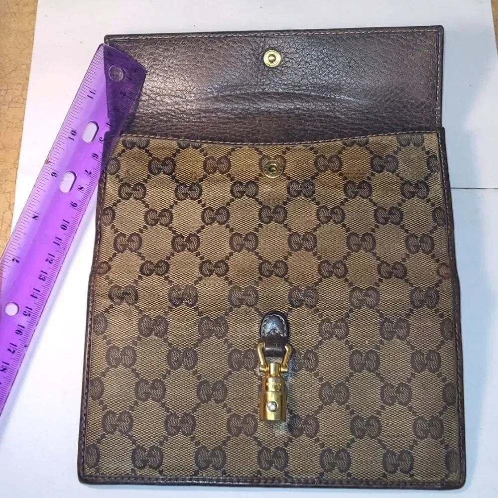 Authentic Gucci GG Monogram Wallet - Picture 4 of 11